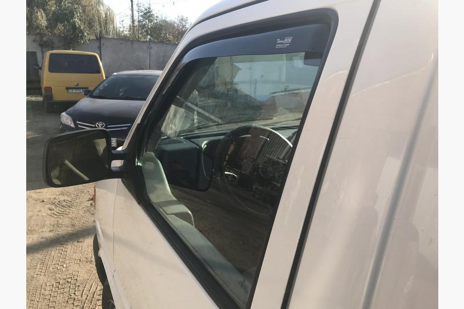 Volkswagen T4 Transporter 1990-2003 рр. Вітровики (2 шт, Perflex) Фото 4