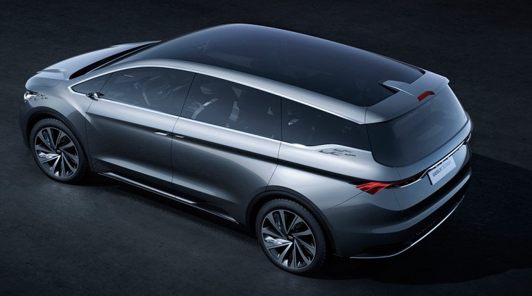 Geely планує випустити свій перший мінівен