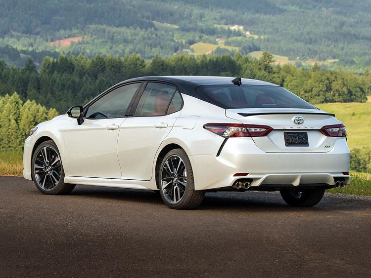 Огляд Toyota Camry 2018 модельного року