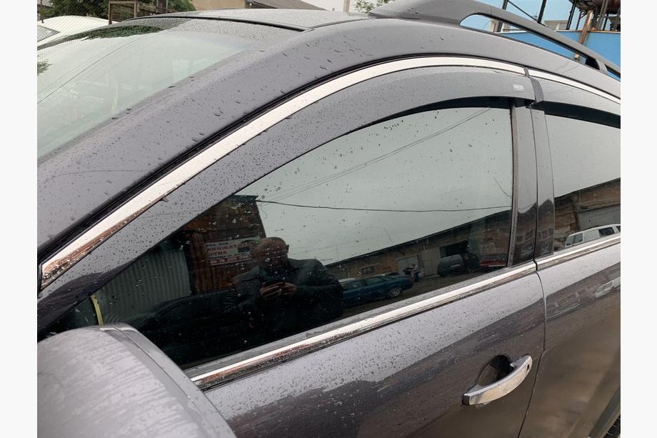 Chevrolet Captiva 2006-2019 рр. Вітровики з хромованим молдингом (4 шт, Niken) Фото 2