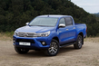 Огляд пікапа Toyota Hilux фото 1
