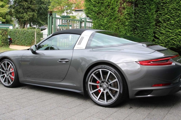Який Porsche вибрати?