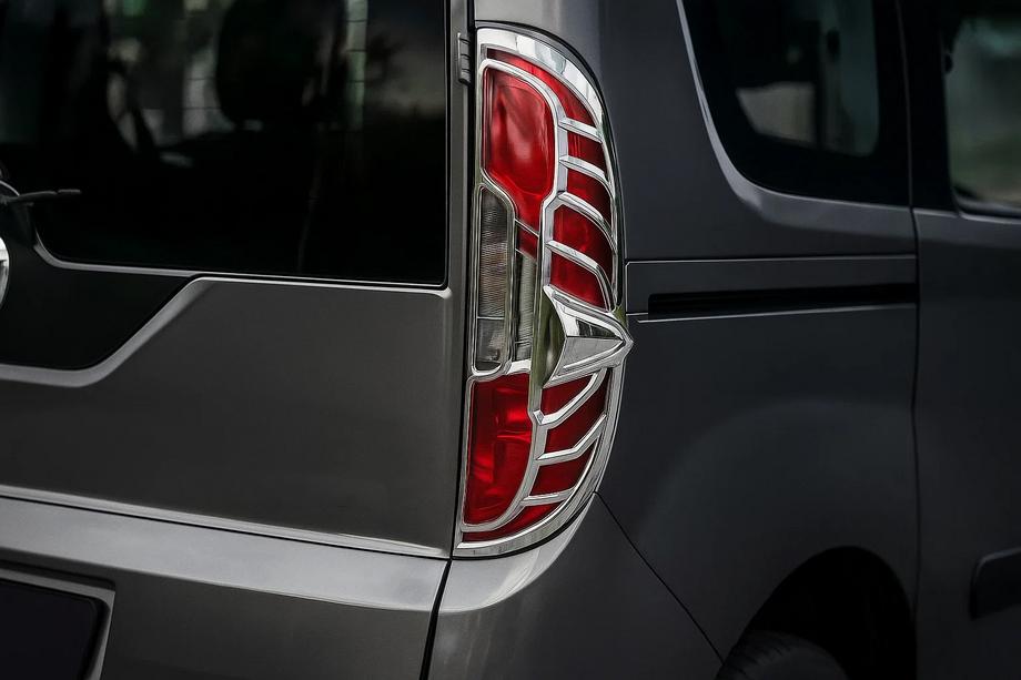 Fiat Doblo II 2010-2022 рр. Накладка на стопи (2015↗, 2 шт, пласт) Image