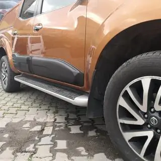 Молдинг двері (4 шт, ABS) Nissan Navara/NP300 2016- рр. фото 4