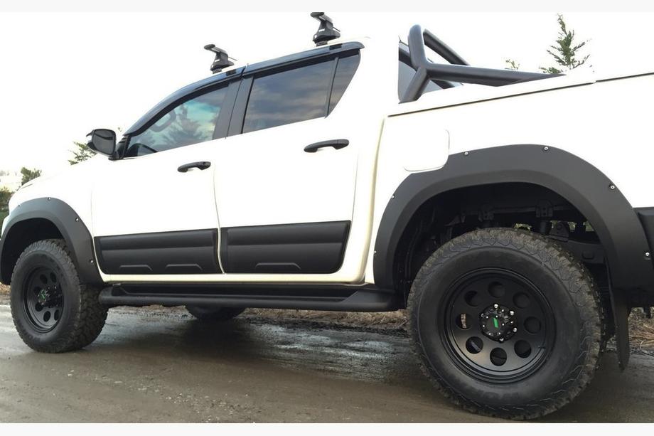 Toyota Hilux 2015- рр. Розширювачі колісних арок (2015-2020, АБС, на болтах) Фото 7