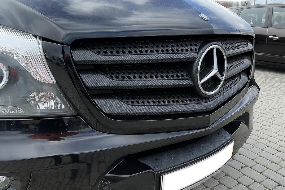 Накладки на решітку (6 шт, карбон) Image