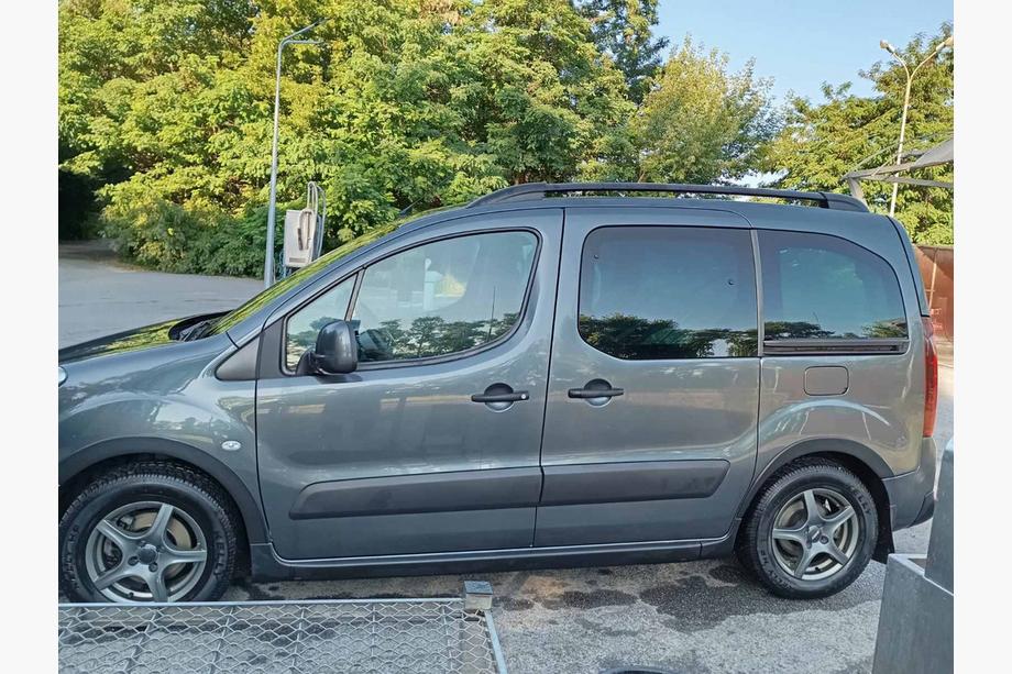 Citroen Berlingo 2008-2018 рр. Накладки на арки (4 шт, чорні) 1 бічні двері, Метал Фото 3