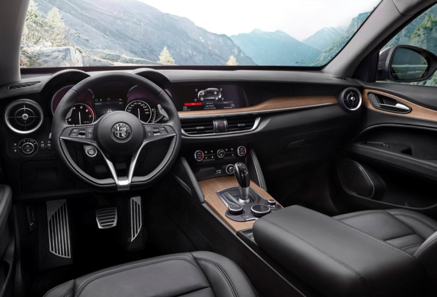 Огляд кросовера Alfa Romeo Stelvio