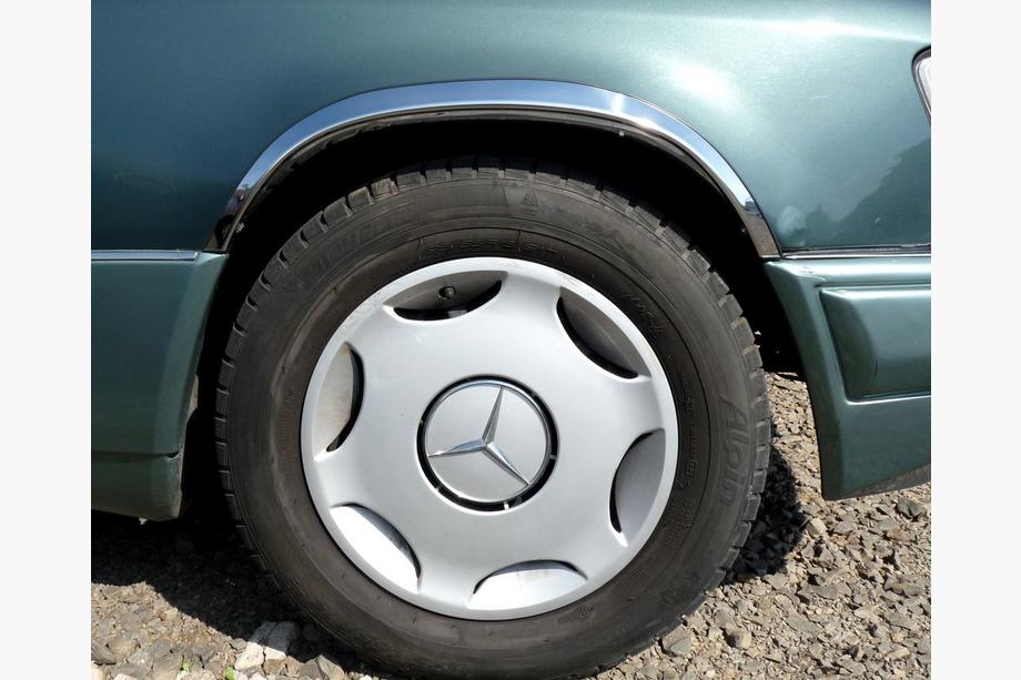 Mercedes E-class W124 1984-1997 рр. Накладки на арки 1989-1995 (4 шт, нерж) Фото 2