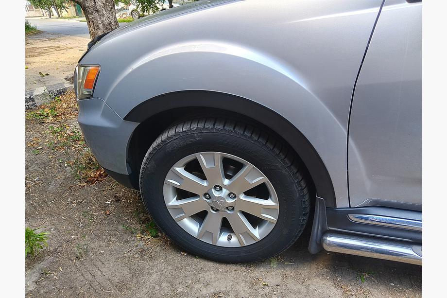 Mitsubishi Outlander 2006-2012 рр. Накладки на арки (4 шт, чорні) Фото 2