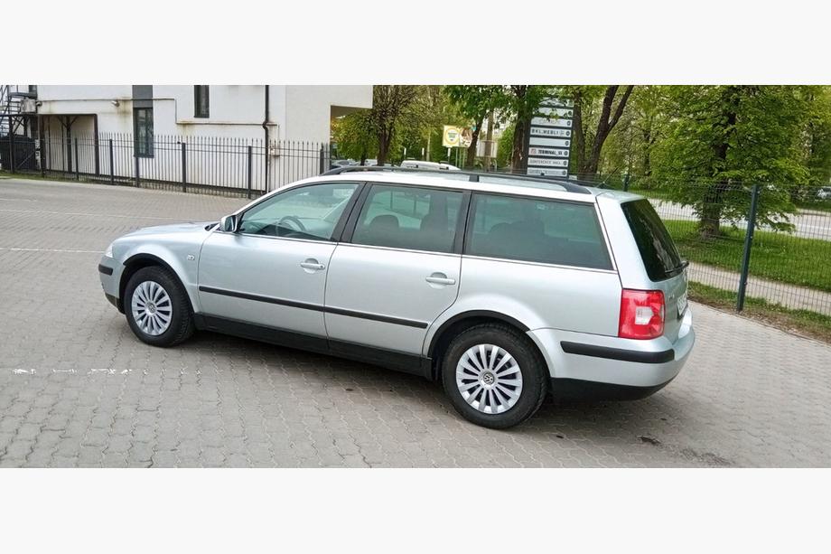 Volkswagen Passat B5 1997-2005 рр. Накладки на арки (4 шт, чорні) SW, 2000-2006, метал Фото 9