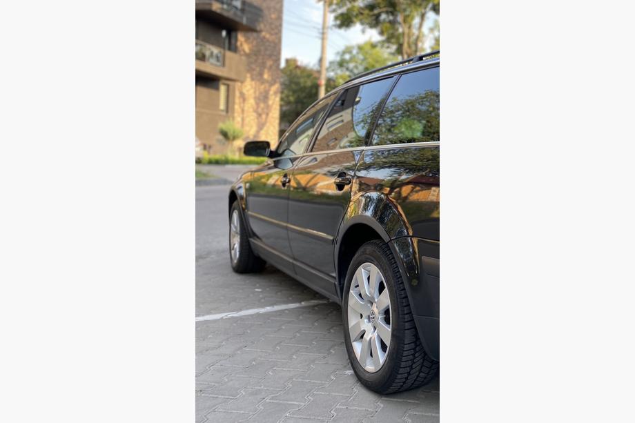Volkswagen Passat B5 1997-2005 рр. Накладки на арки (4 шт, чорні) SW, 2000-2006, метал Фото 16
