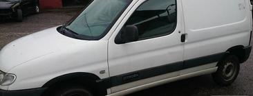 Peugeot Partner 1996-2008 рр. Пластикові накладки на арки (4 шт, чорні) фото 3