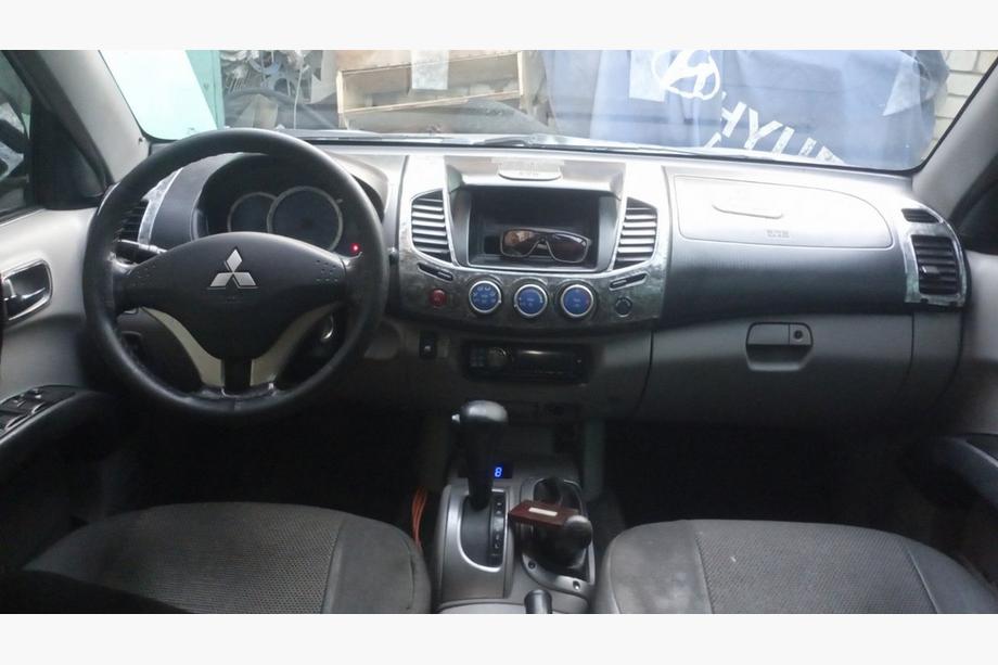 Mitsubishi L200 2006-2015 рр. Накладки на панель (11 деталей) Фото 4