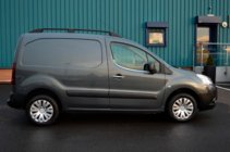 Citroen Berlingo 2008-2018 рр. Окантовка вікон дверей (нерж.) Carmos - Турецька сталь фото 2