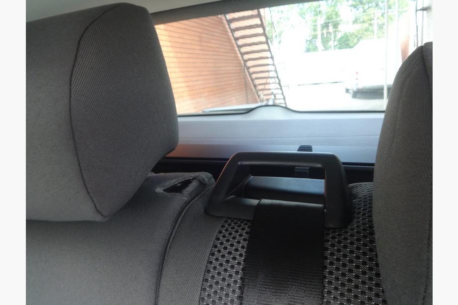 Volkswagen Touareg 2002-2010 рр. Авточохли (тканинні, Classik) Фото 7