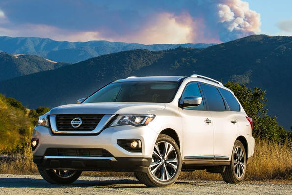 Огляд 7-місцевого оновленого кросовера Nissan Pathfinder Фото 1