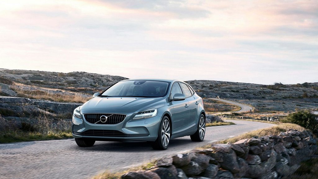П’ятидверний хетчбек Volvo V40