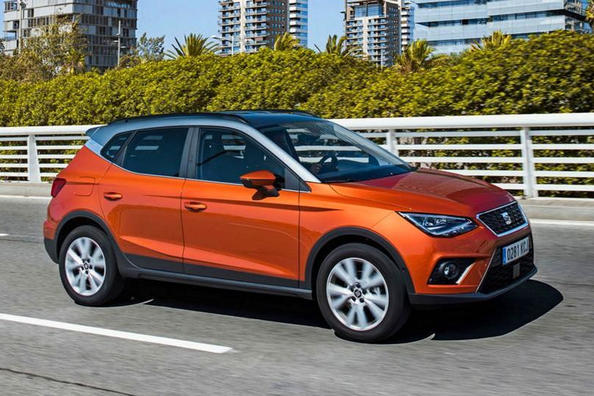 Огляд нового кросовера SEAT Arona