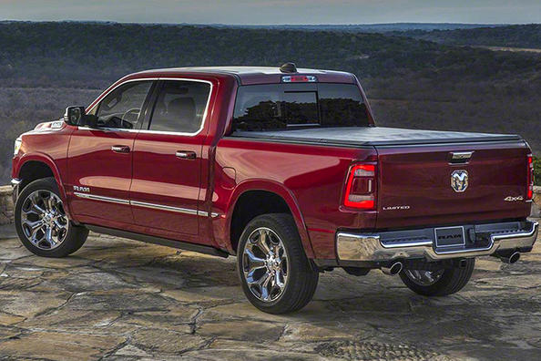 Брутальний і неповторний: пікап Ram 1500 нового покоління Фото 5