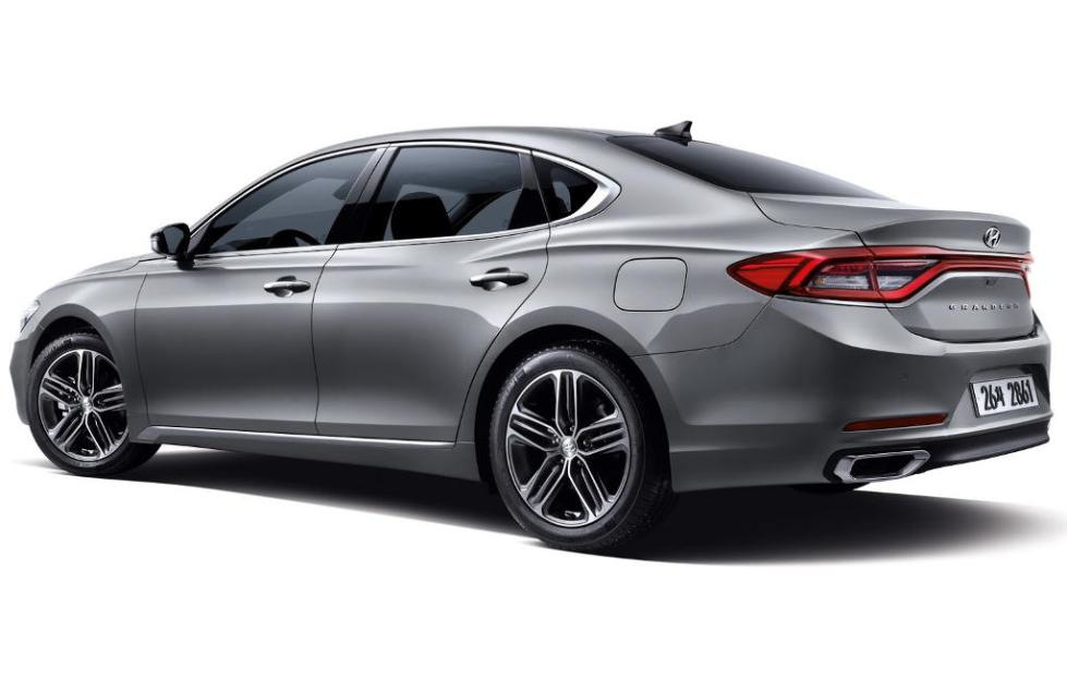 Огляд флагманського седана Hyundai Grandeur нового покоління