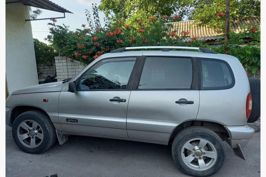 Chevrolet Niva 1998-2020 рр. Рейлінги ХРОМ Чавунні ніжки Фото 2