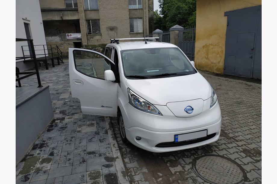 Nissan NV200 2009- рр. Рейлінги ХРОМ 164 см, Чавунні ніжки Фото 3