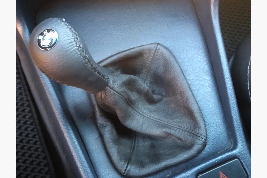 BMW 5 серія E34 1988-1995 рр. Ручка КПП (шкіра) Image