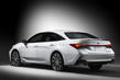 Флагманський седан Toyota Avalon 2018-го модельного року фото 2