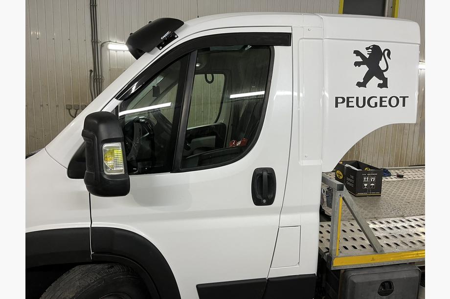 Fiat Ducato 2006-2025 рр. Вітровики (2 шт, DDU) Image