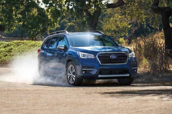 Огляд флагманського позашляховика Subaru Ascent