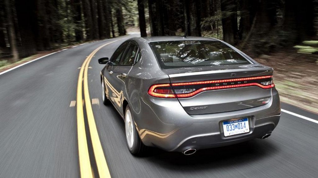 Огляд седана Dodge Dart