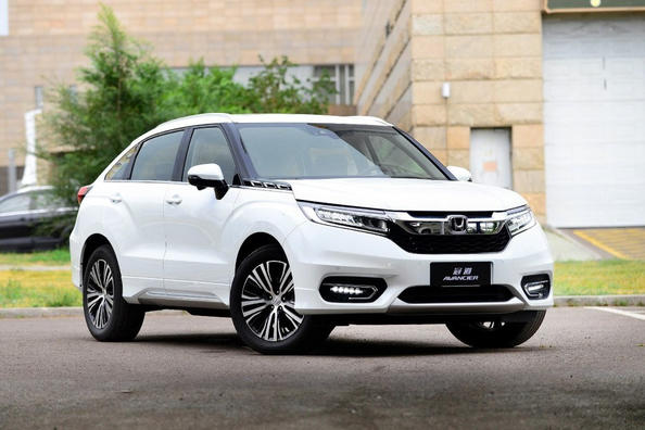 Огляд кросовера Honda Avancier 2017 модельного року