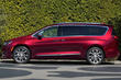 Огляд мінівена Chrysler Pacifica фото 5