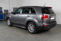 Kia Sorento II XM 2009-2014 рр. Бокові пороги Maydos V2 (2 шт., алюміній ↗ нерж) 2013-2016 фото 1