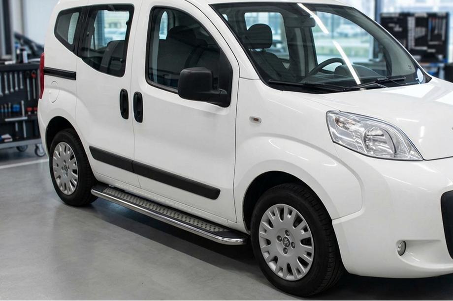 Citroen Nemo 2007-2017 рр. Бокові пороги Maydos V2 (2 шт., алюміній ↗ нерж) Фото 1