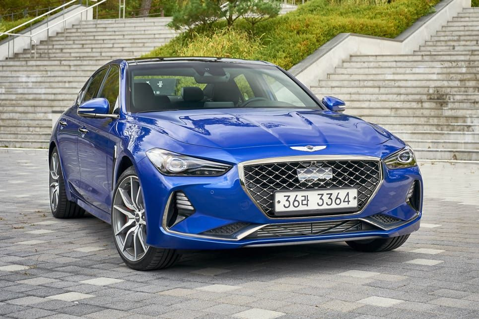Огляд люксового седана Genesis G70