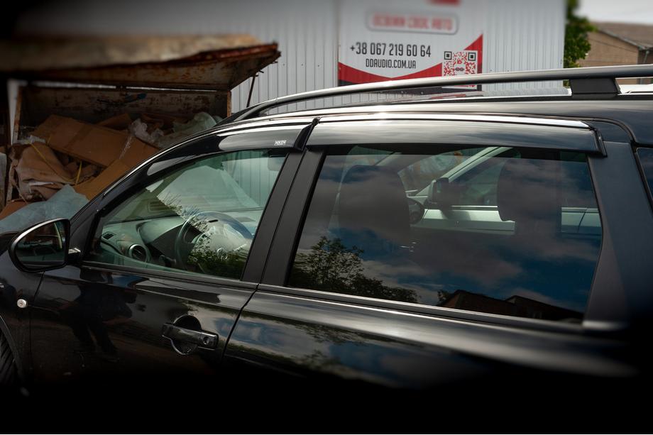 Nissan Qashqai 2007-2010 рр. Вітровики з хромованим молдингом (4 шт, Niken) Фото 3