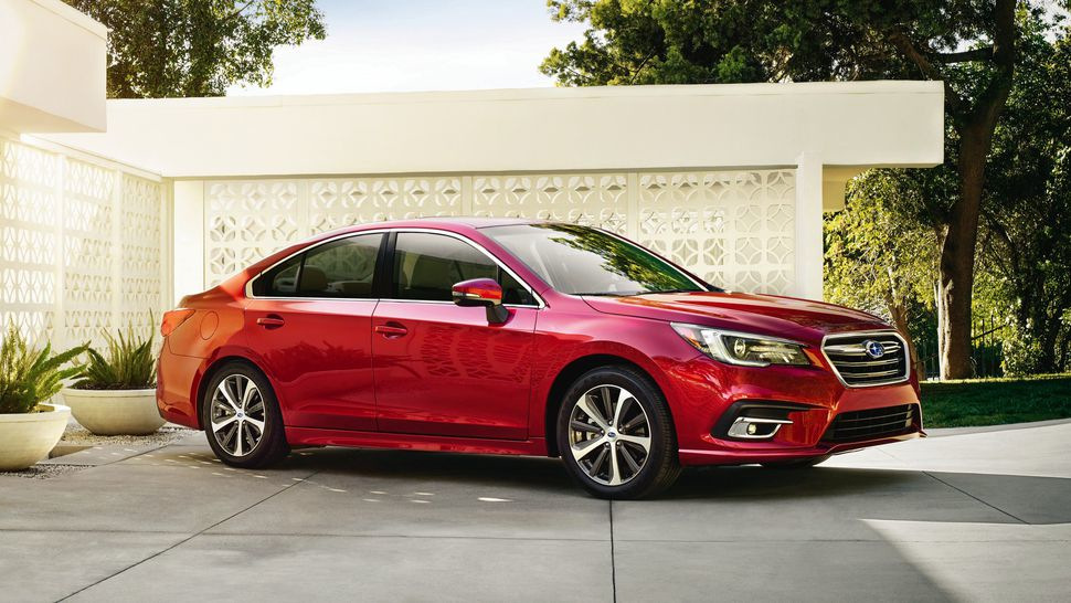 Седан Subaru Legacy шостого покоління