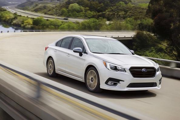 Седан Subaru Legacy шостого покоління