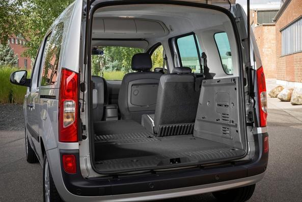 Огляд компактного мінівена Mercedes-Benz Citan Фото 6