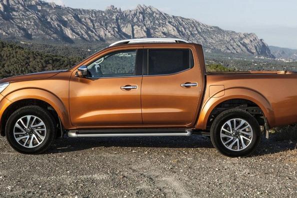 Пікап третього покоління Nissan Navara NP300 Фото 8