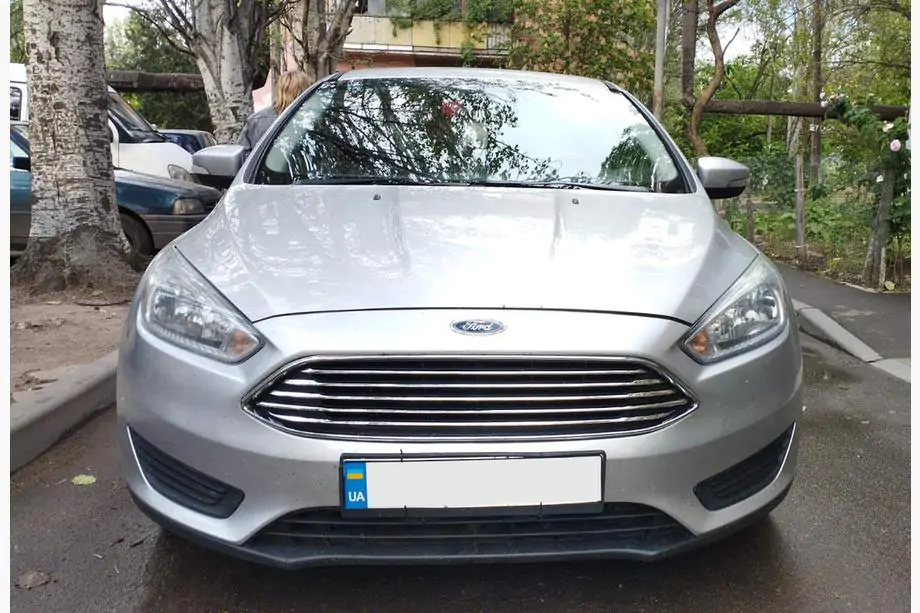 Ford Focus III 2011-2017 рр. Передня решітка (Titanium)
