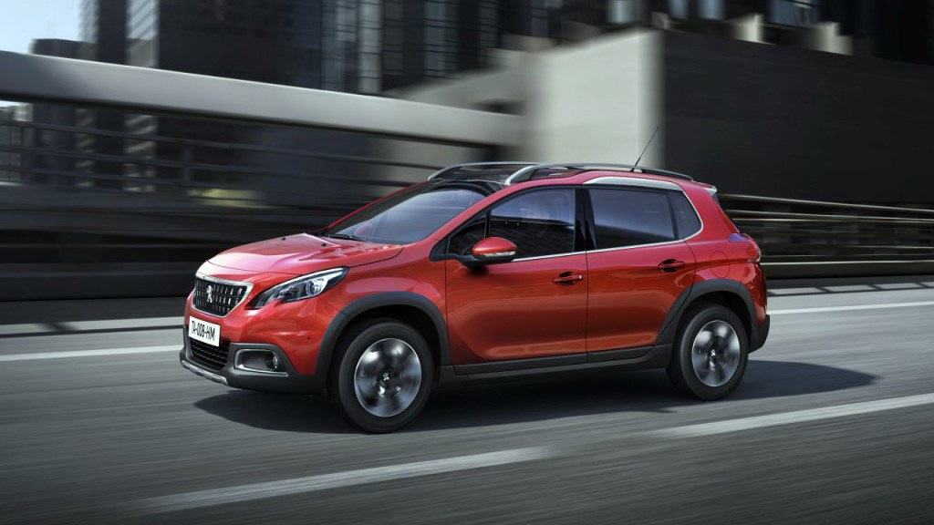 Огляд компактного кросовера Peugeot 2008