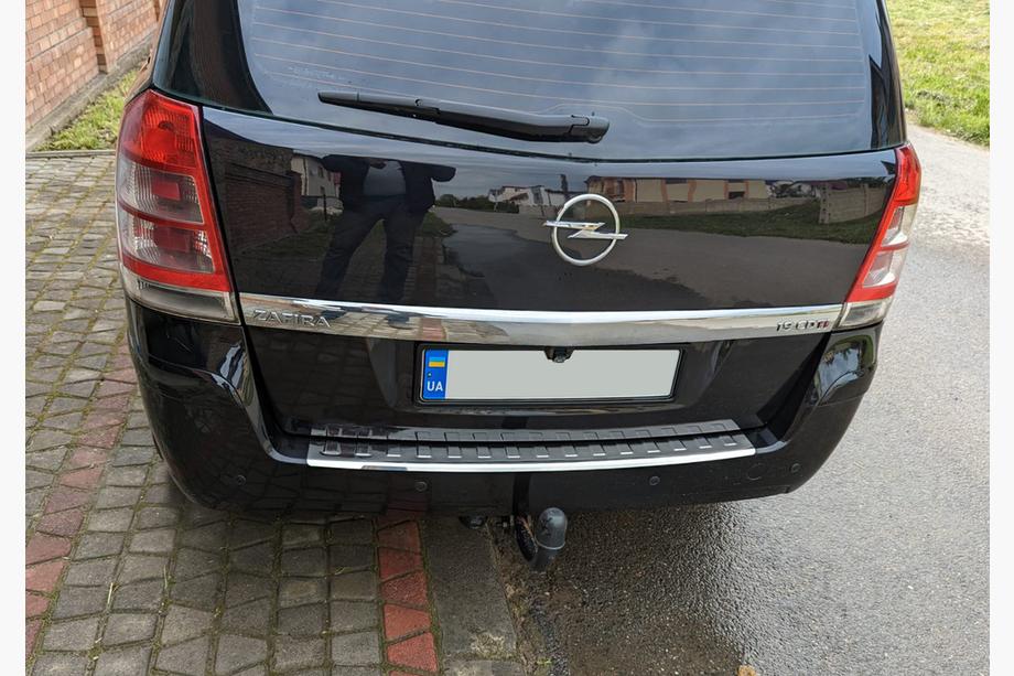Opel Zafira B 2005-2011 рр. Накладка на задній бампер Carmos V1 (нерж) Фото 1