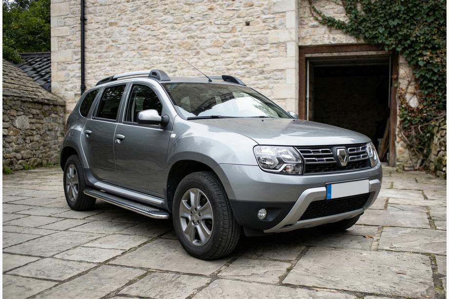 Dacia Duster 2008-2018 рр. Бокові пороги Maydos V2 (2 шт., алюміній ↗ нерж) Image