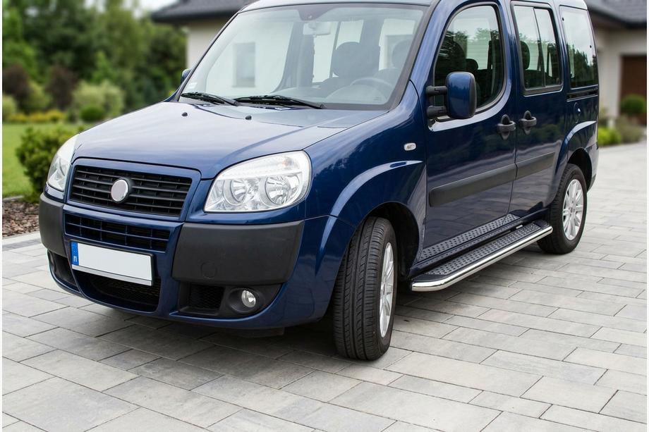 Fiat Doblo I 2005-2010 рр. Бокові пороги Maydos V2 (2 шт., алюміній ↗ нерж) Максі база Фото 1