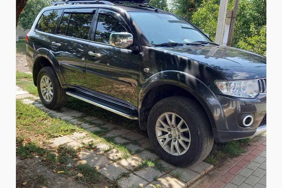 Mitsubishi L200 2006-2015 рр. Бокові пороги Maydos V2 (2 шт., алюміній ↗ нерж) Фото 9