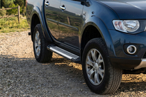 Fiat Fullback 2016- рр. Бокові пороги Line (2 шт., алюміній) фото 1