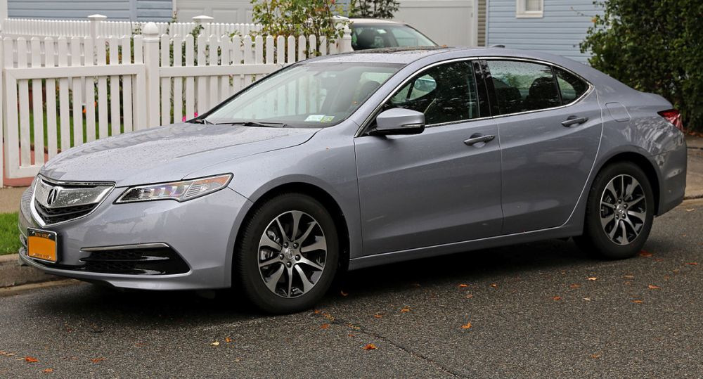 Огляд преміального седана Acura TLX